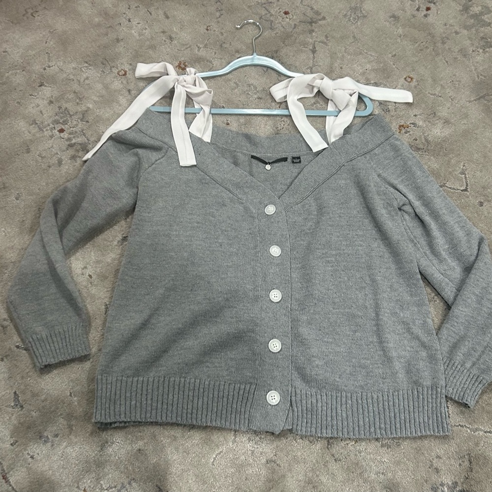 Knitted & knotted Gray Cardigan